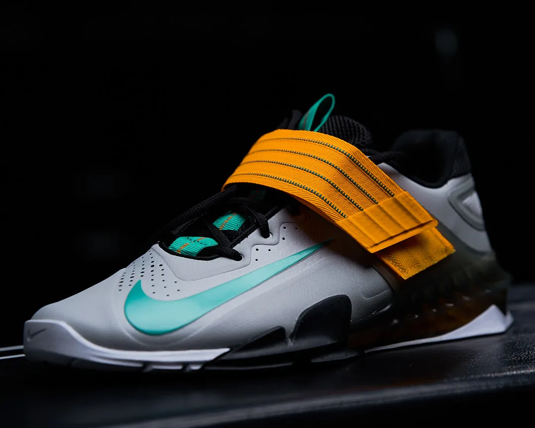 Nike Savaleos — Product Photography